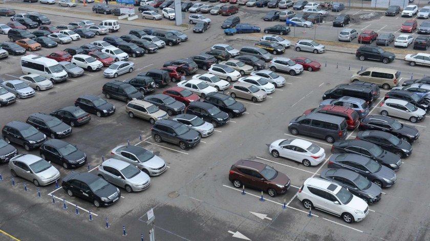 Стоянка автомобилей