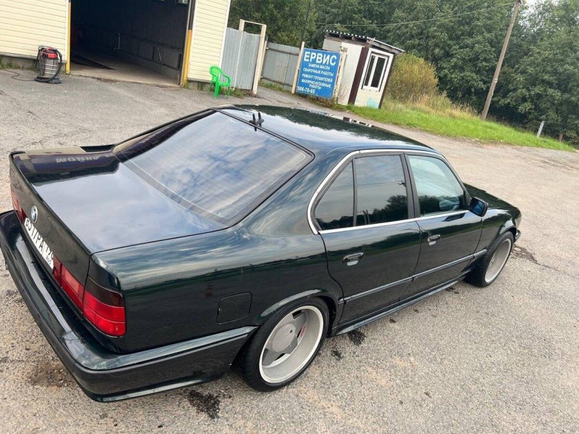 Bmw 5 серии 525i