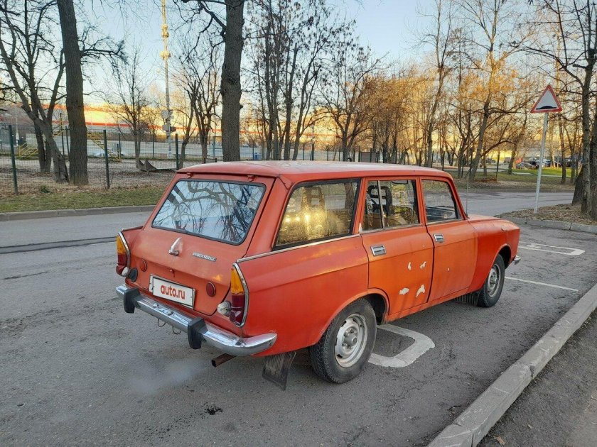 Азлк-2140 москвич универсал