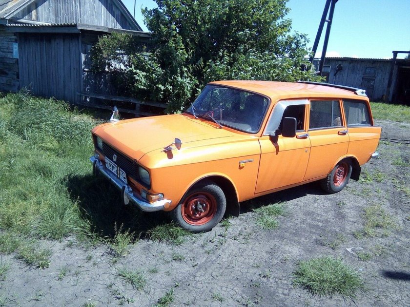 Москвич 2137 оранжевый