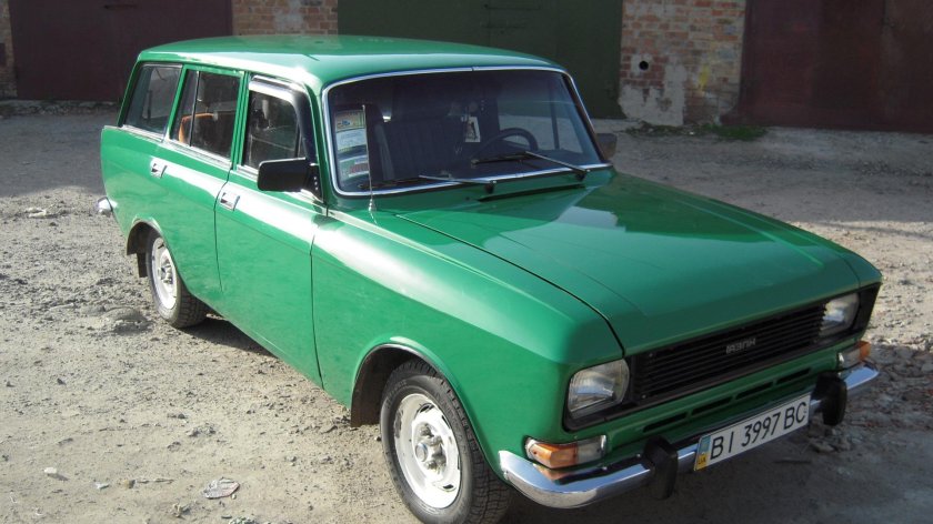 Москвич 2137 зеленый