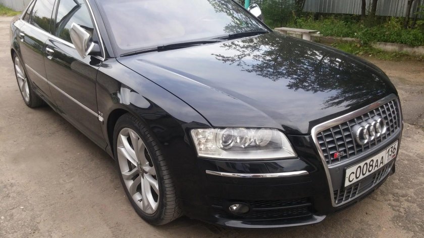 Audi s8 d3