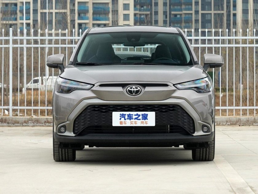 Toyota Frontlander 2023