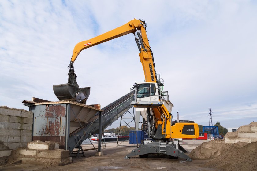 Перегружатель Liebherr lh40