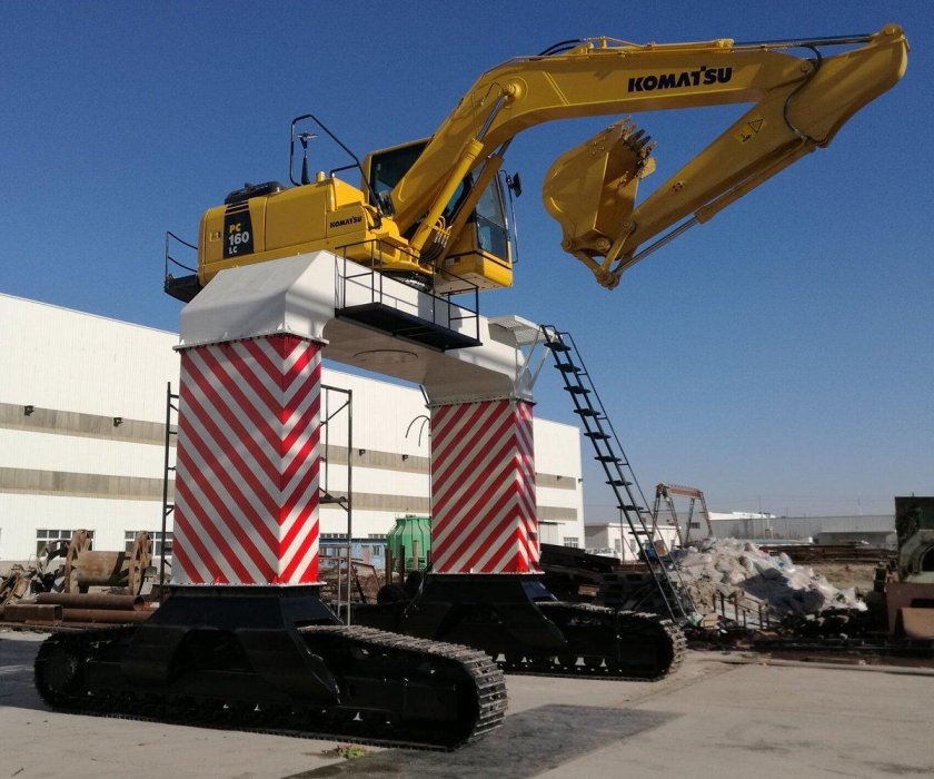 Экскаватор перегружатель Либхер