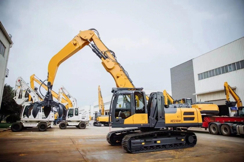 XCMG xe230m экскаватор-перегружатель