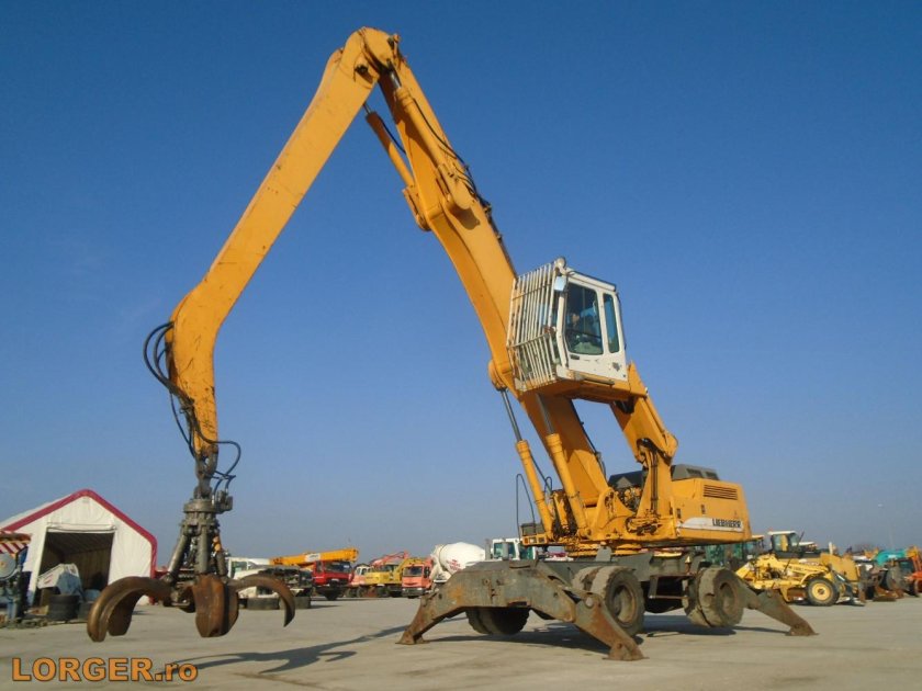 Liebherr экскаватор