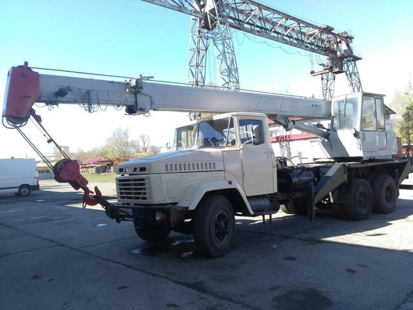 Кран КРАЗ кс3575