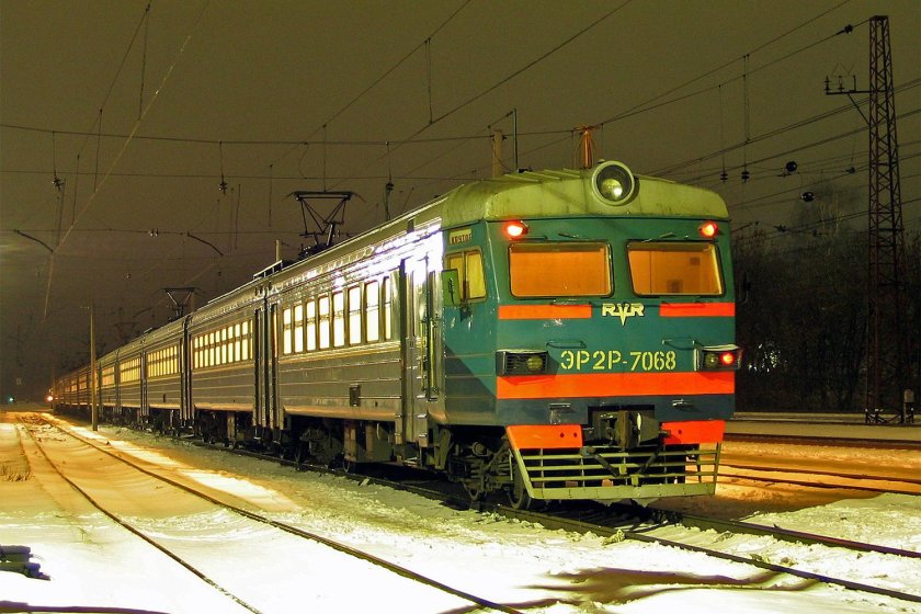 Электричка эр 2