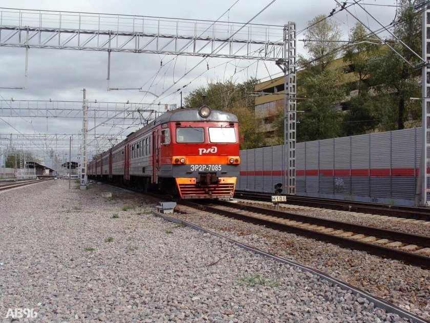 Эр 2 т электропоезд