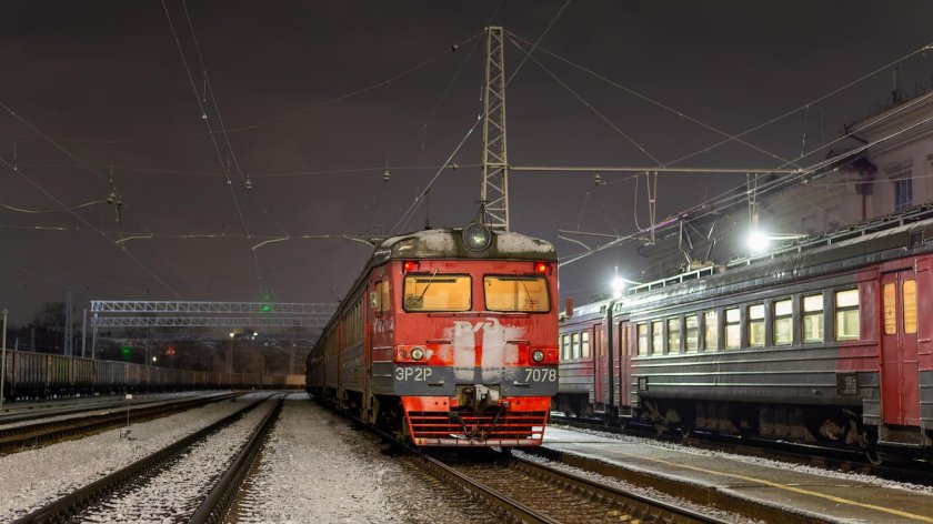 Эр 2 электропоезд