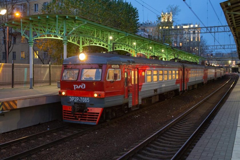 Эр2 электропоезд