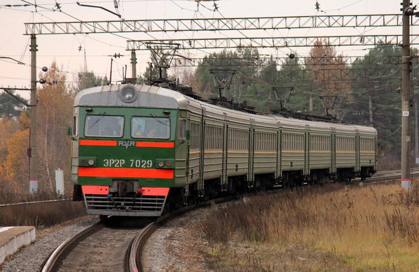 Эр2 электропоезд