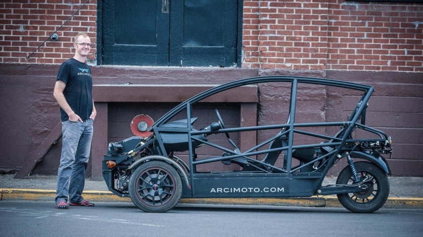 Трицикл Arcimoto SRK