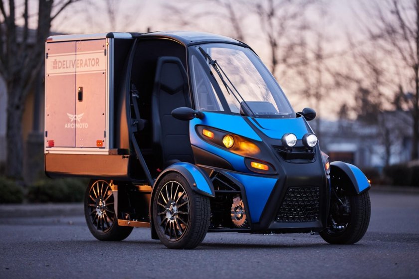 Трицикл Arcimoto SRK