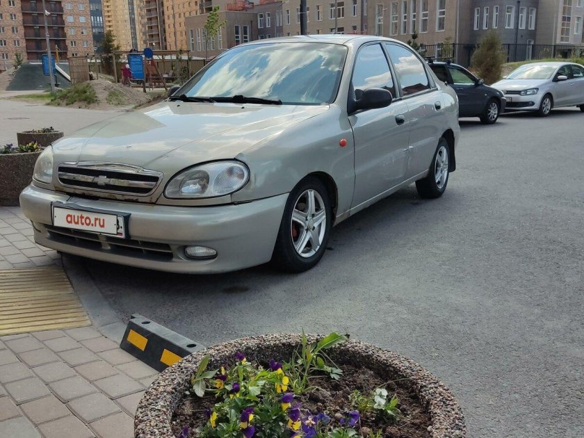 Шевроле Ланос 2008 серебристый