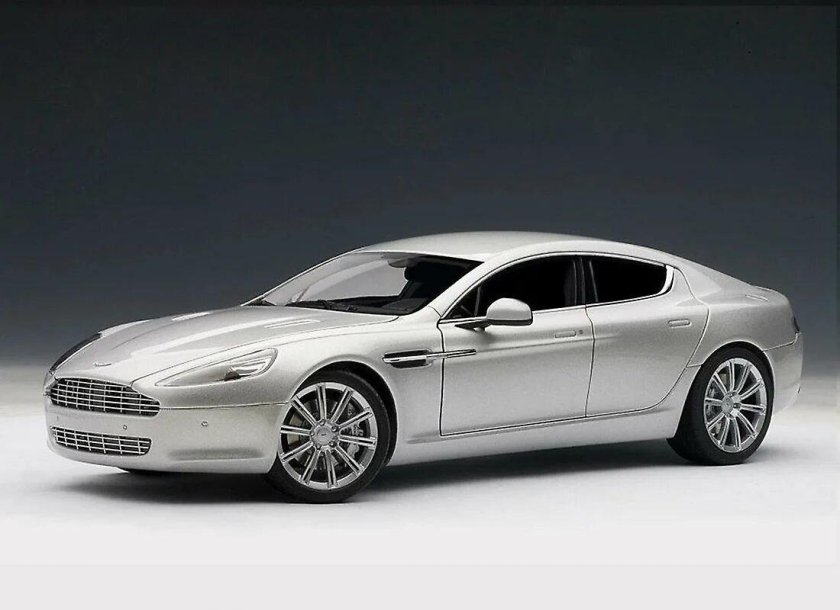 Aston Martin rapide Amr
