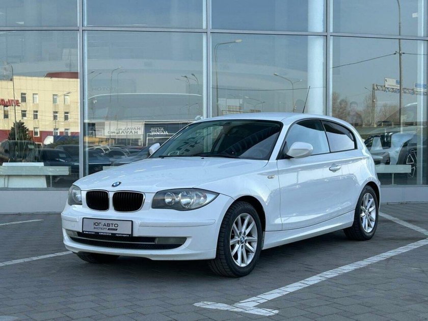 Бмв 1 2011