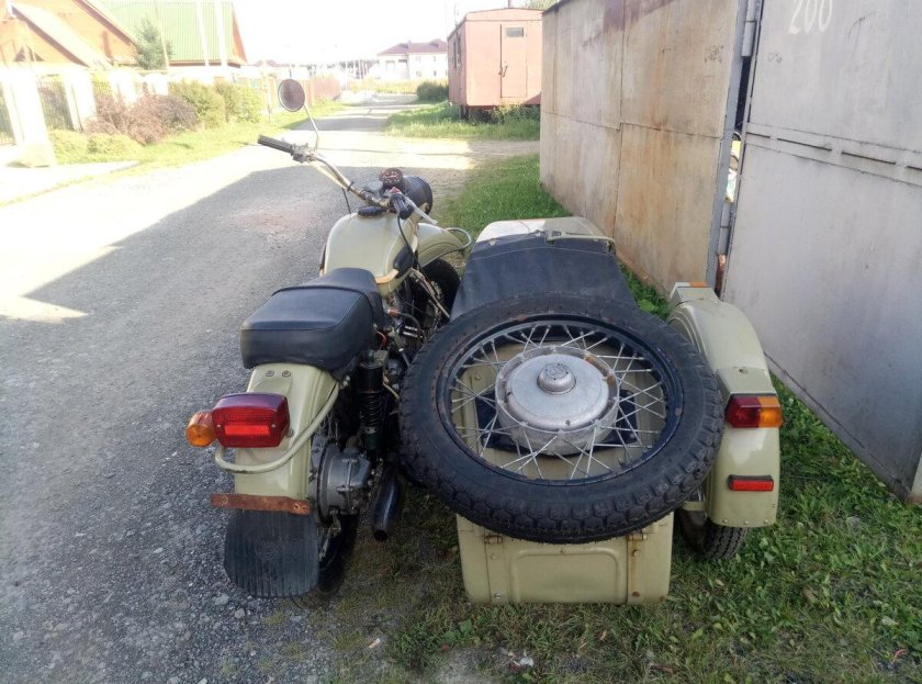 Мотоцикл Урал 1992