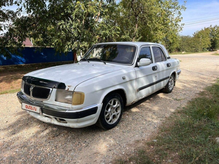 Волга газ 3110 белая