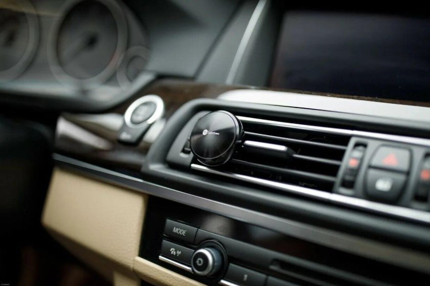 Ароматизатор салона автомобиля