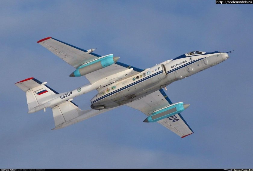 Самолёт геофизика м 55
