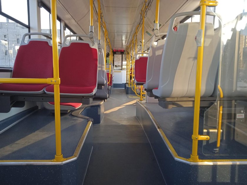 Трамвай салон