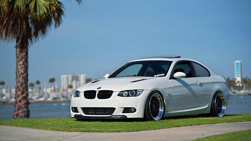 БМВ m3 белая