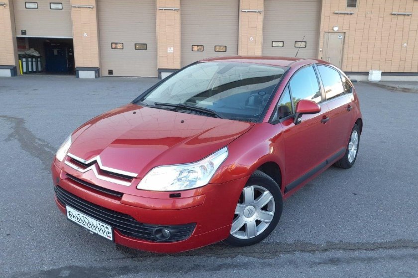 Ситроен с4 красный 2010