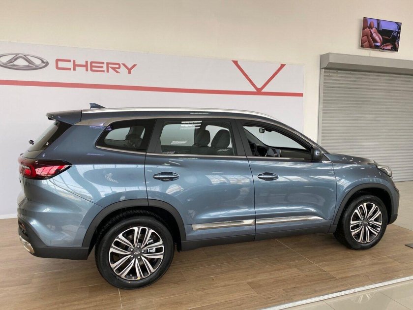 Chery Tiggo 8 серый