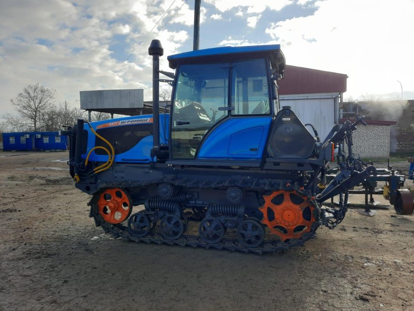 Трактор агромаш 90