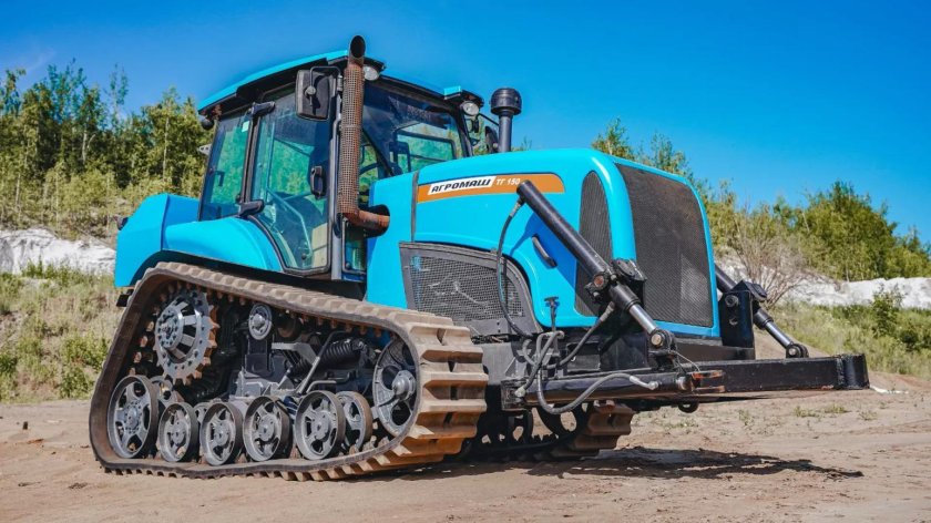 Гусеничный трактор агромаш-руслан