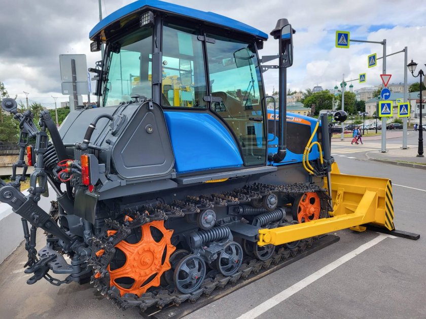 Бульдозер агромаш 90тг