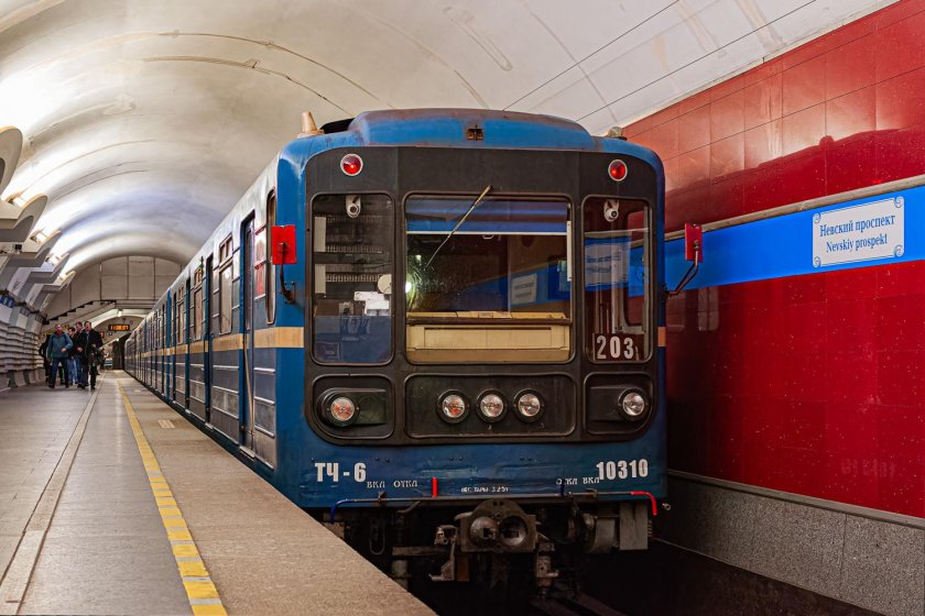 Номерной поезд метро