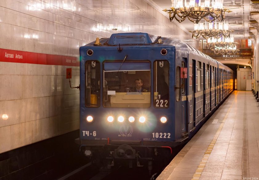 Поезда метро санкт петербурга