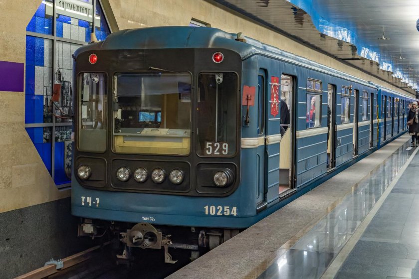 Метро вагоны