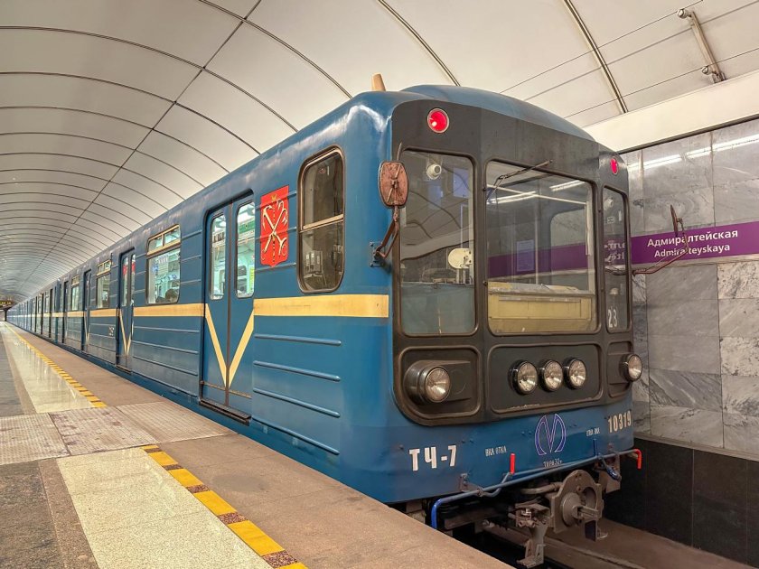 Вагон метро