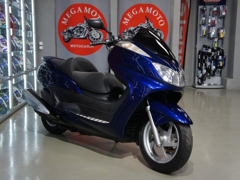 Ямаха маджести 400