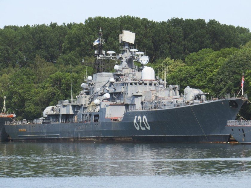 Эскадренный миноносец беспокойный