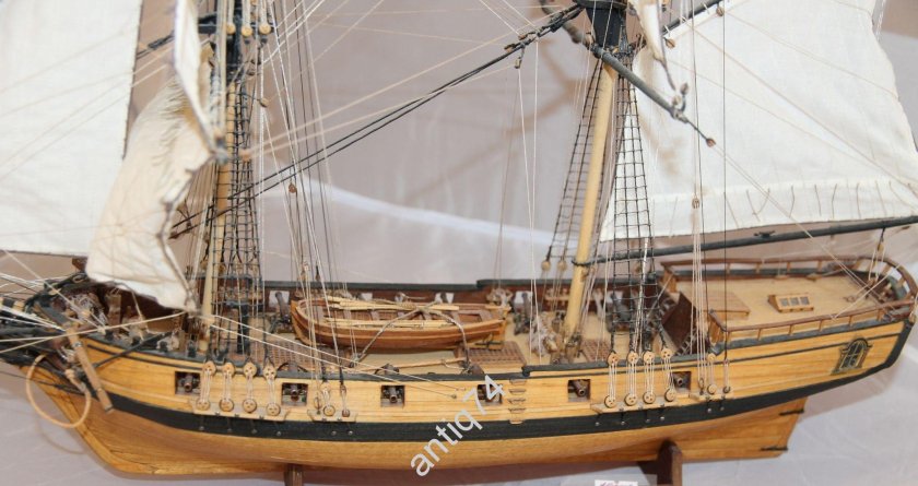 Модель Бригантины Феникс