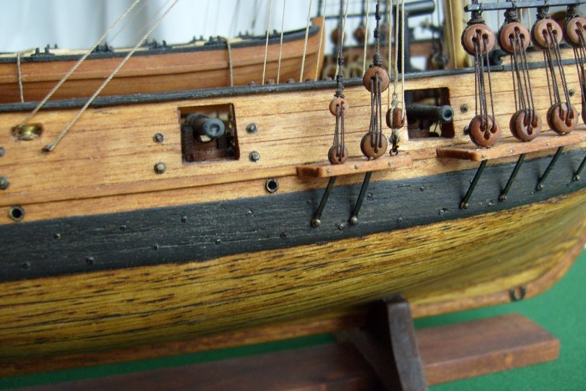 Модель корабля Бригантина Феникс