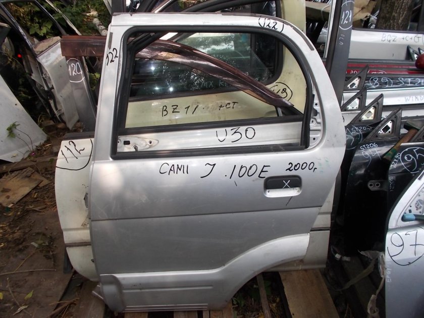 Дайхатсу Териос j100