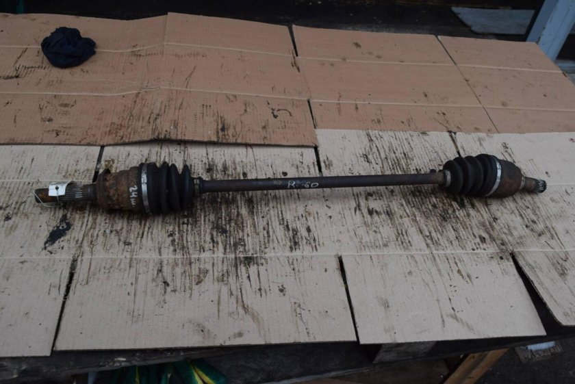 Приводной вал