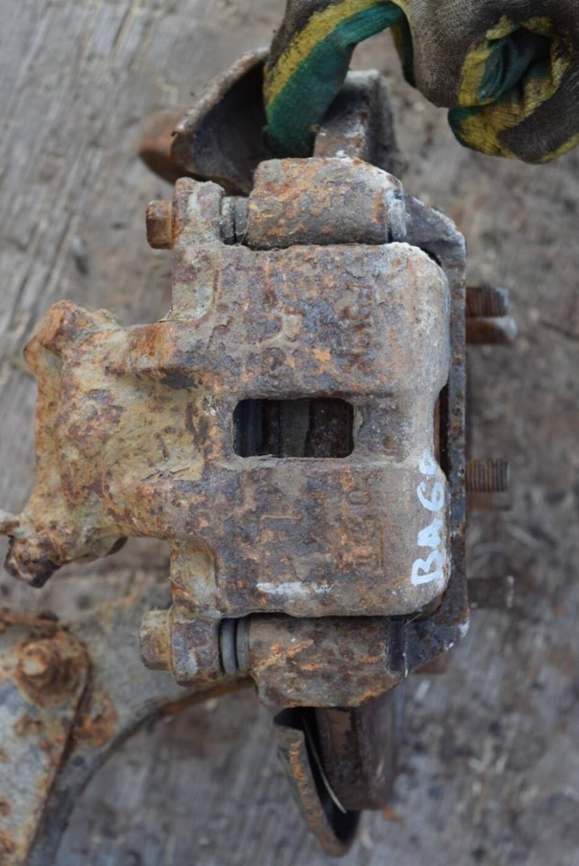 Суппорт тормозной задний