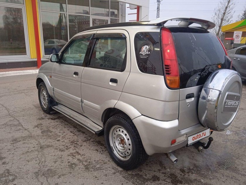 Дайхатсу 1998