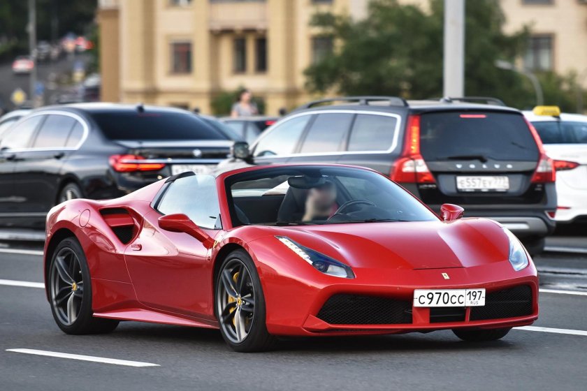 Ferrari 488