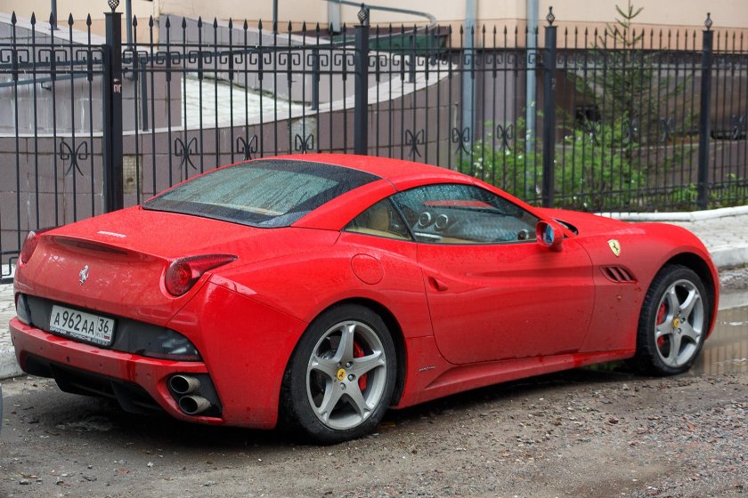 Феррари 36