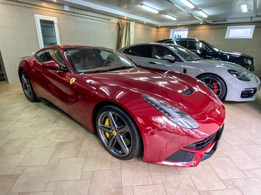 Феррари ф12 Берлинетта