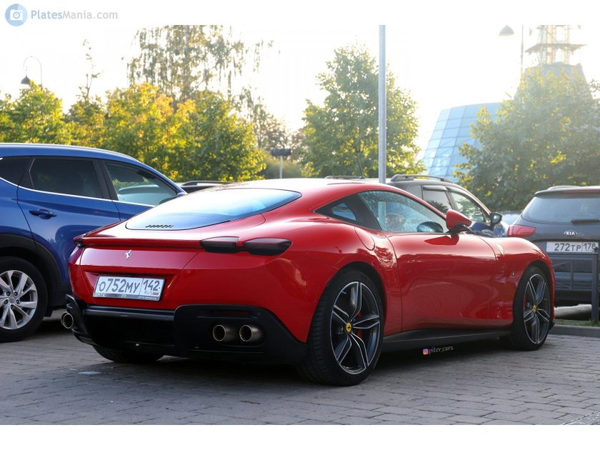 Феррари Рома