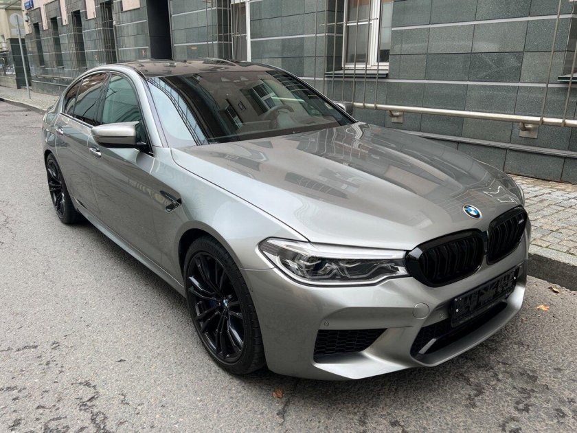BMW m5 Donington Grey